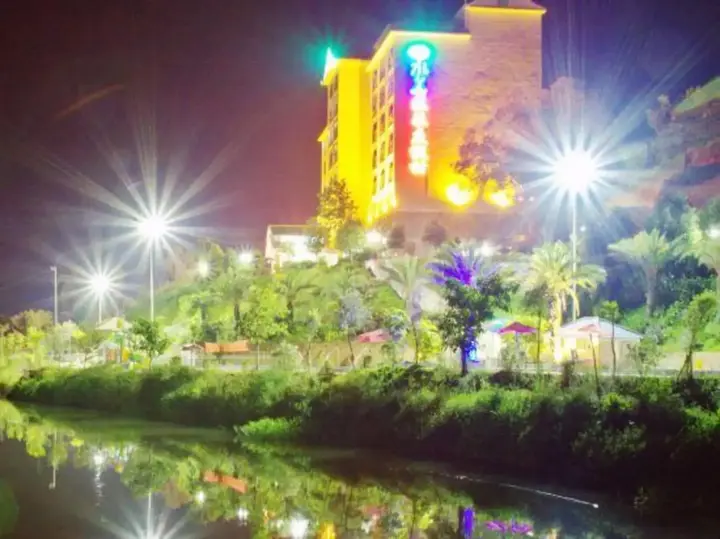 Хойчжоу: Shuimei Hot Spring Resort (Huidong Andun Hot Spring)