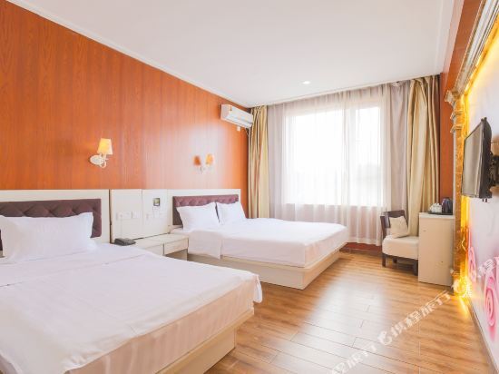 Шэньян: Home Inn Huayi Collection Hotel (724 Factory)