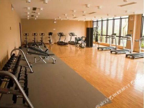 Хойчжоу: Huizhou Boerni Aparthotel