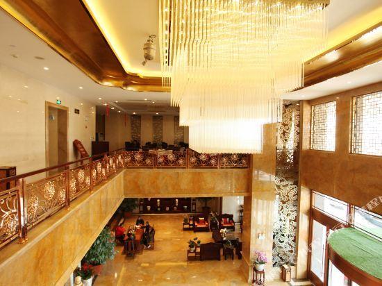 Цюйцзин: Longsheng Hotel