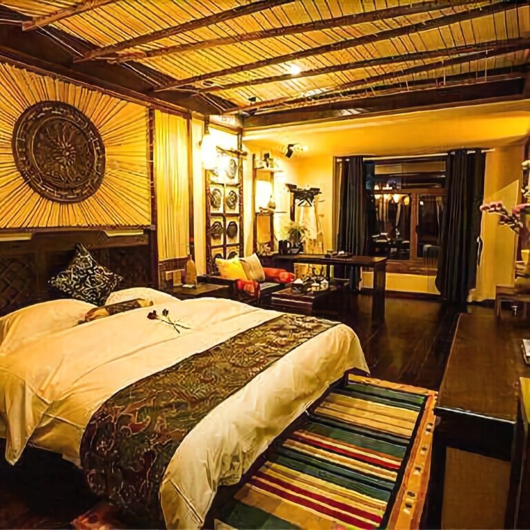 Шангри-Ла: Shangri-La Lisi Man guishi gong yang Homestay
