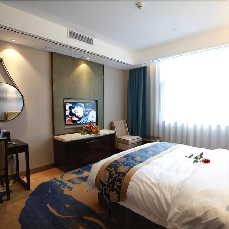Шиянь: Seven Stars Holiday Hotel