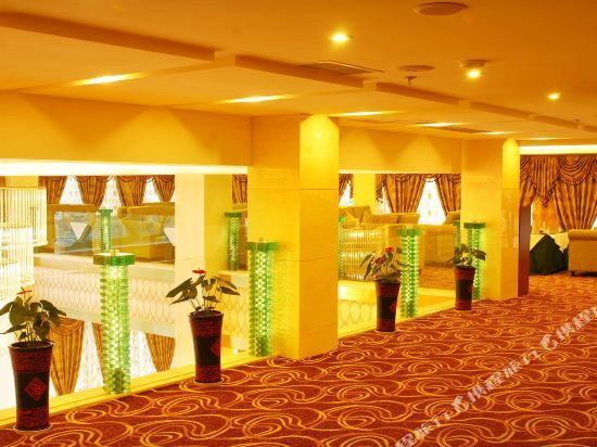 Чунцин: Jiulong Liscal Hotel (Youzhou Ancient City Taohuayuan Branch)
