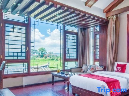 Пучжэхэй: Puzhehei Pusu Lake View Homestay