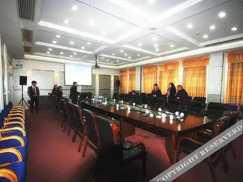 Эньши: Minhang Hotel