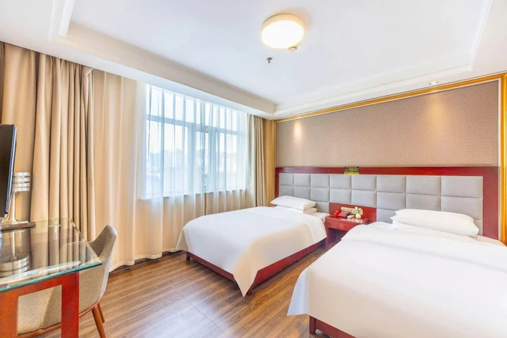 Синин: Haoli Business Hotel