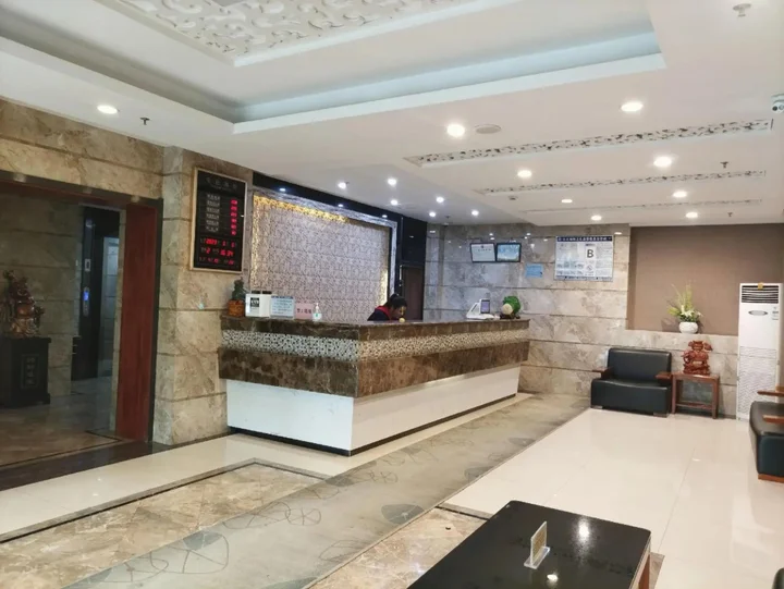 Синин: Haoli Business Hotel