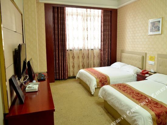 Йиян: Weiyi Jincheng Business Hotel