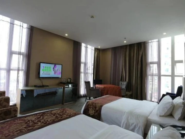 Каили: Kaili Yudu Hotel (Wanbo Plaza)