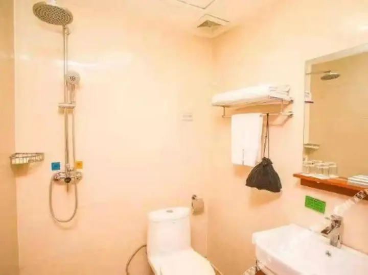 Юйлинь: JinyuHotel