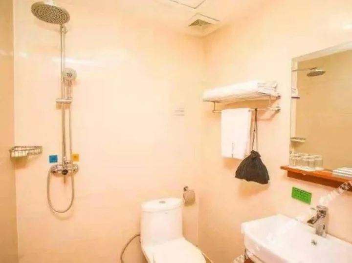 Юйлинь: JinyuHotel