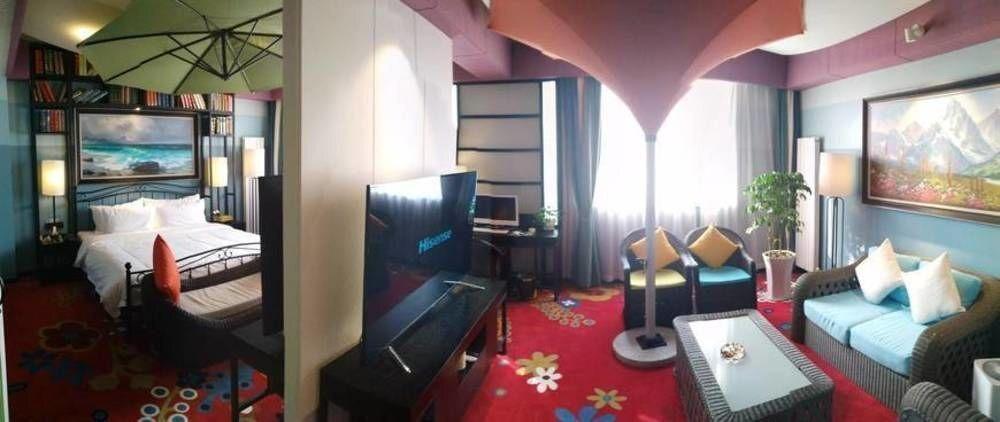 Лоян: Happy Inn (Longmen High-Speed Railway Station Sui and Tang Botanical Garden)