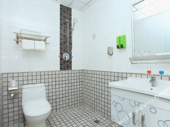 Вэйфан: Ward Aladdin Hotel (Weifang Railway Station Taihuacheng Branch)