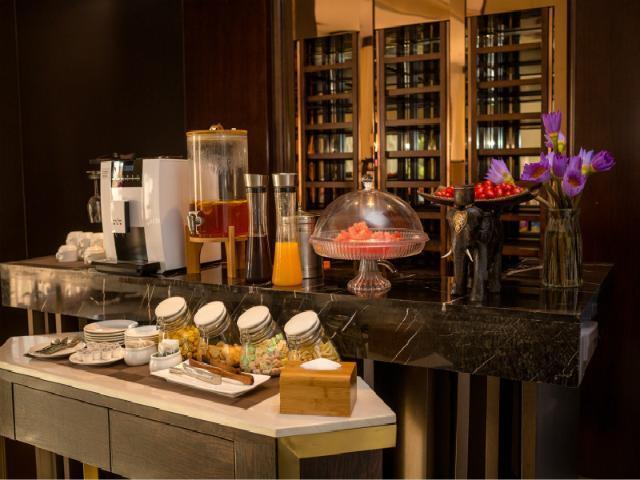 Цзиньюань: Jinjiang Metropolo Hotel Qingyuan Yingbinguan Branch
