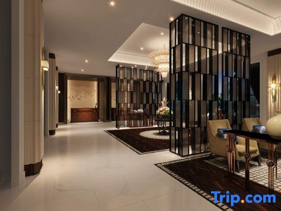Цзиньюань: Jinjiang Metropolo Hotel Qingyuan Yingbinguan Branch