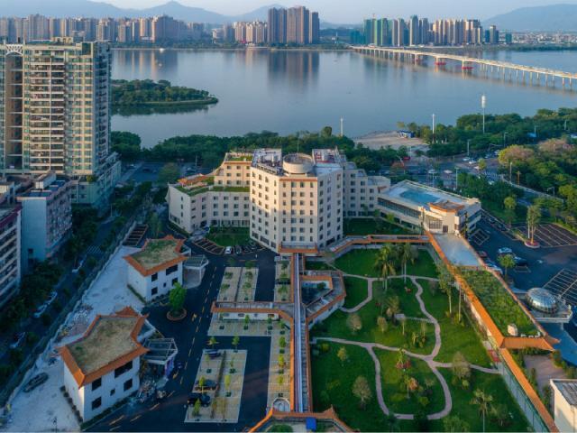 Цзиньюань: Jinjiang Metropolo Hotel Qingyuan Yingbinguan Branch