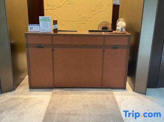 Цзиньюань: Jinjiang Metropolo Hotel Qingyuan Yingbinguan Branch