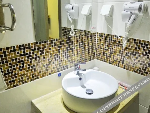 Цзиньчжун: Thank You Inn