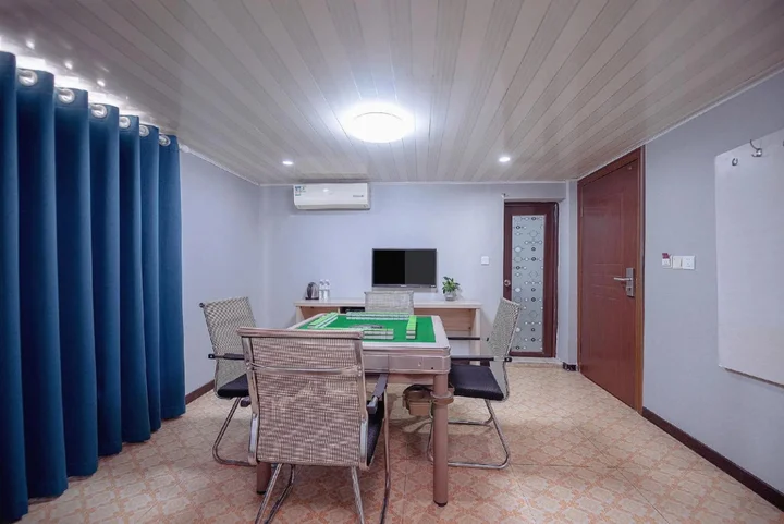 Наньнин: Xizhan Express Hotel