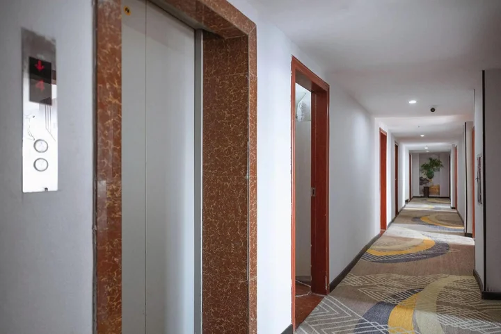 Наньнин: Xizhan Express Hotel