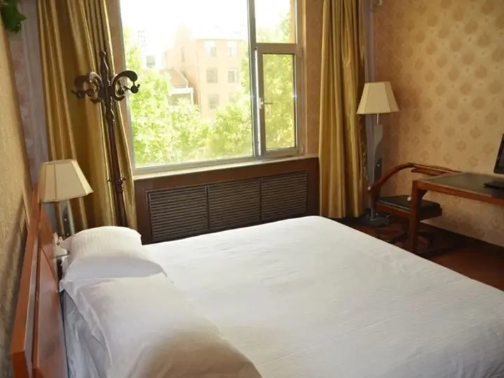 Вэйфан: GreenTree Inn WeiFang QingZhou Middle HaiDai Road Electric Power Shell Hotel