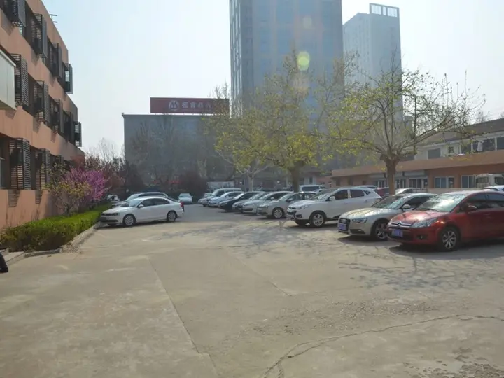 Вэйфан: GreenTree Inn WeiFang QingZhou Middle HaiDai Road Electric Power Shell Hotel