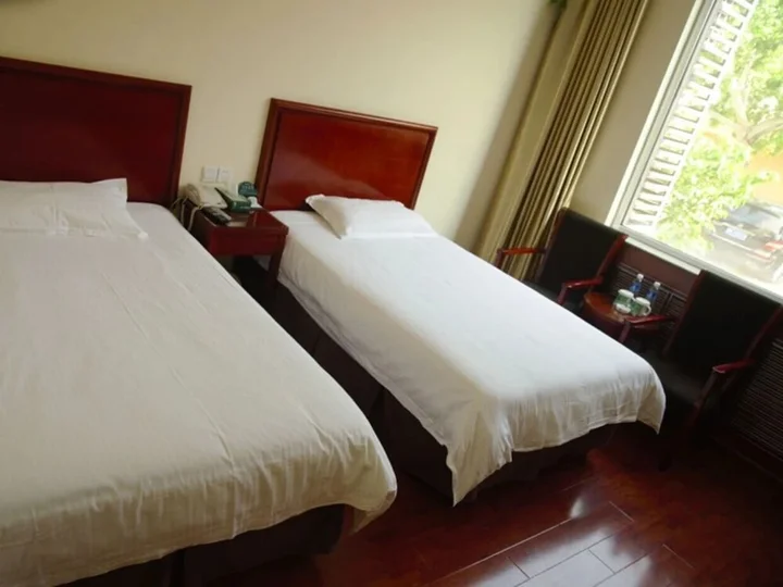 Вэйфан: GreenTree Inn WeiFang QingZhou Middle HaiDai Road Electric Power Shell Hotel