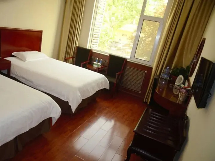 Вэйфан: GreenTree Inn WeiFang QingZhou Middle HaiDai Road Electric Power Shell Hotel