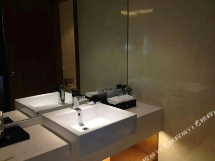 Баоцзи: Zhonghuan Hotel