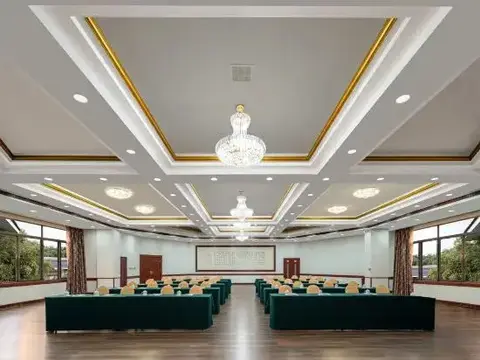 Цзинин: Ze Lin Hill-view Hotel