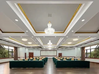 Цзинин: Ze Lin Hill-view Hotel