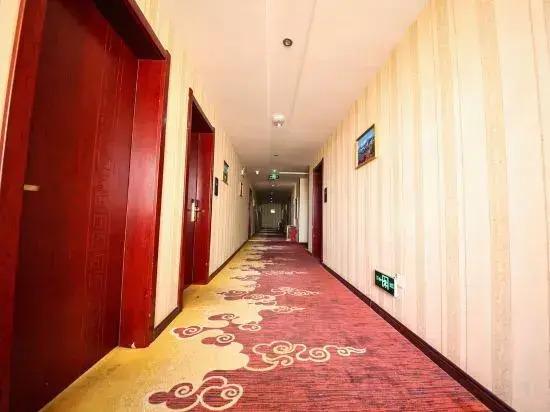 Цзяюйгуань: Jia He Business Hotel