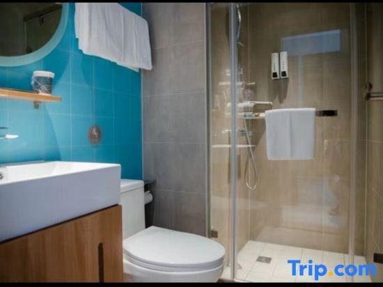 Цзинин: Home Inn (Qufu Jingxuan Middle Road Sankong)