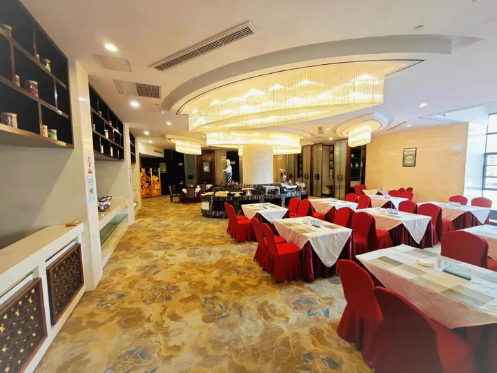 Джин-Чжоу: Zhengda International Hotel