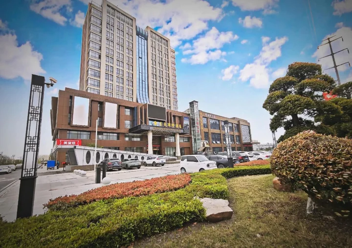 Джин-Чжоу: Zhengda International Hotel