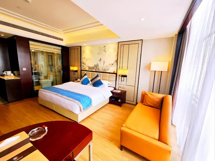 Джин-Чжоу: Zhengda International Hotel