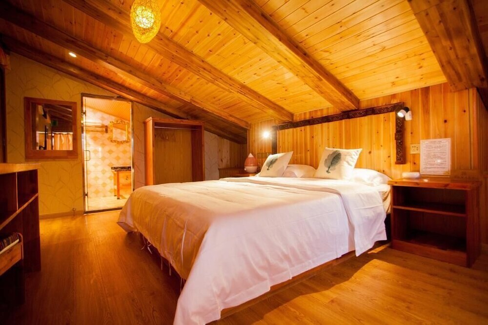 Шангри-Ла: Guyue Boutique Hotel
