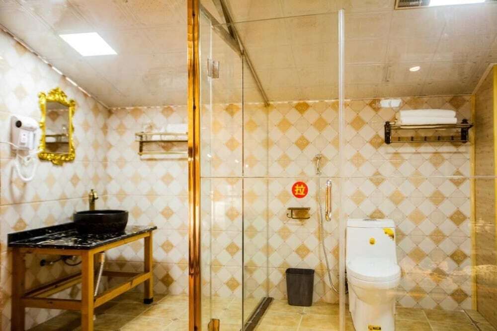 Шангри-Ла: Guyue Boutique Hotel