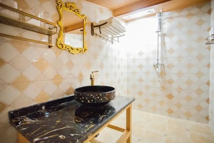 Шангри-Ла: Guyue Boutique Hotel