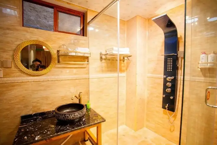 Шангри-Ла: Guyue Boutique Hotel