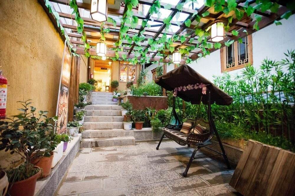 Шангри-Ла: Guyue Boutique Hotel