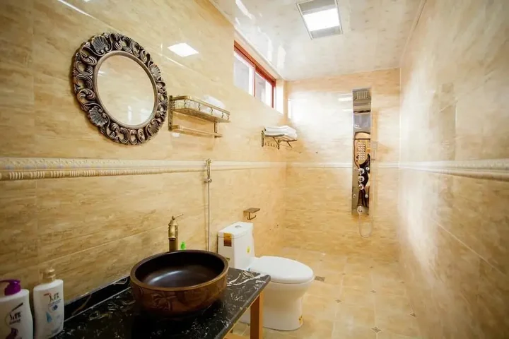 Шангри-Ла: Guyue Boutique Hotel