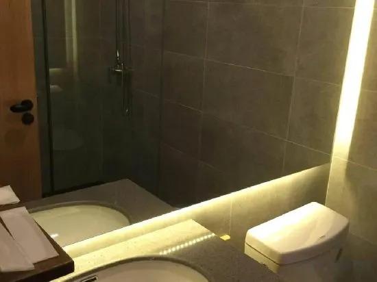 Пекин: Forest Village Hotels and Resorts Beijing