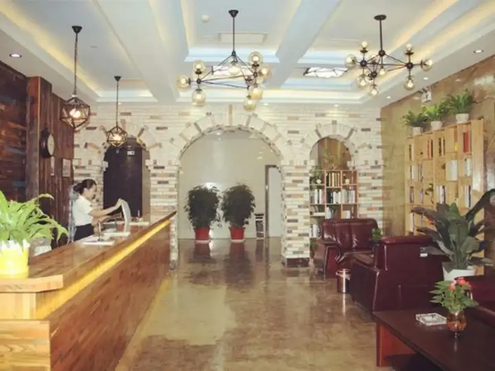 Ляньюньган: Bailisi  Hotel