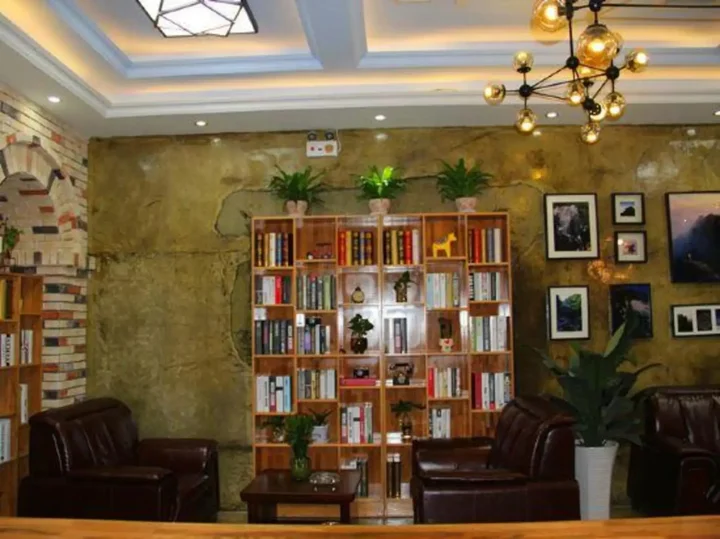 Ляньюньган: Bailisi  Hotel
