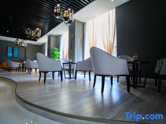 Синъи: Wo Yu San Sheng Hotel