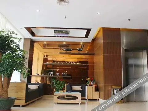 Шаогуань: Yueliangwan Holiday Hotel