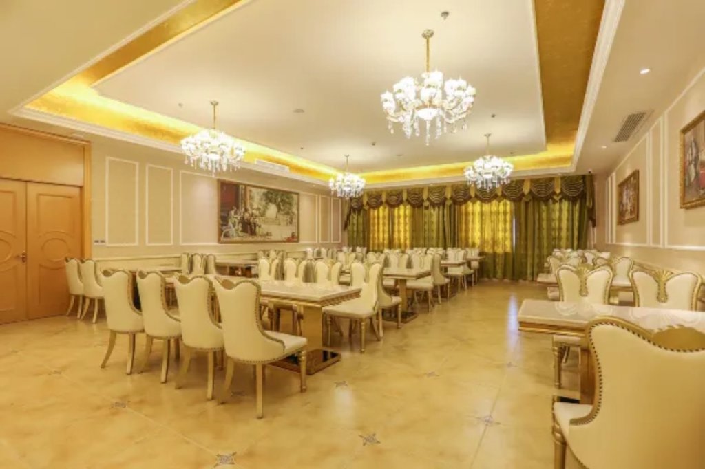 Ухань: Vienna Hotel