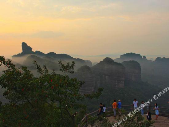 Шаогуань: Yearning Inn (Danxia Mountain Scenic Spot)