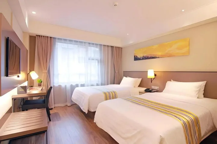 Харбин: Home Inn Plus (Harbin Central Street)